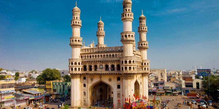 WATCH | A chunk of one of Charminar's minarets falls down