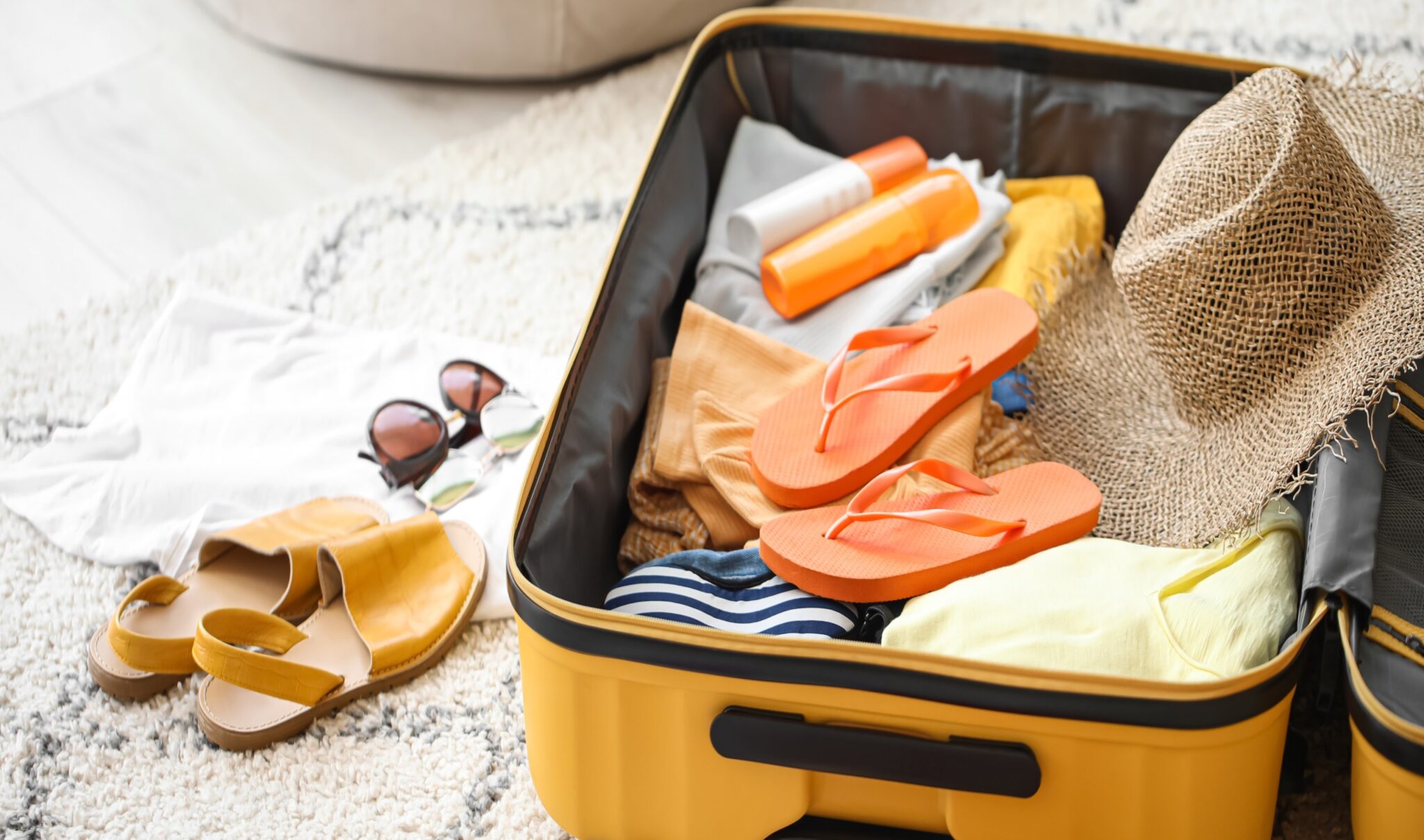 travel-packing-tips-for-a-long-vacation-complete-checklist