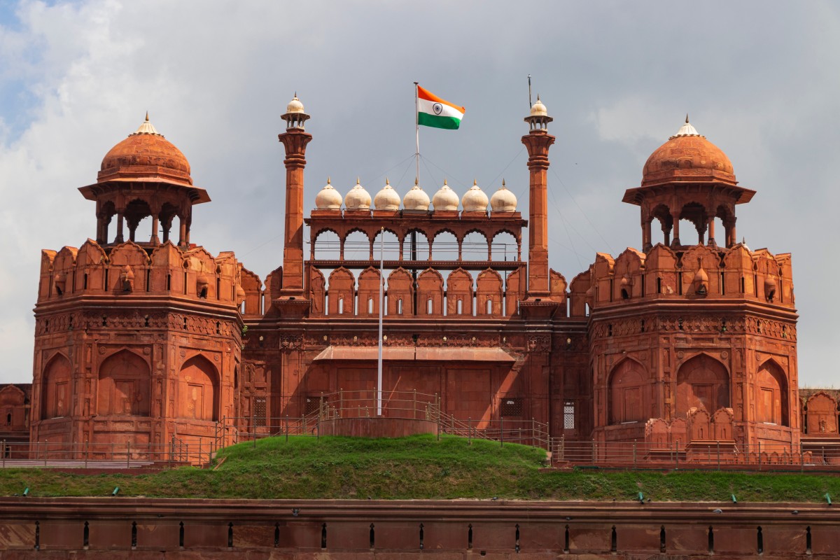 Guide to Red Fort in Delhi: About, History, Importance | AbhiBus Travel ...