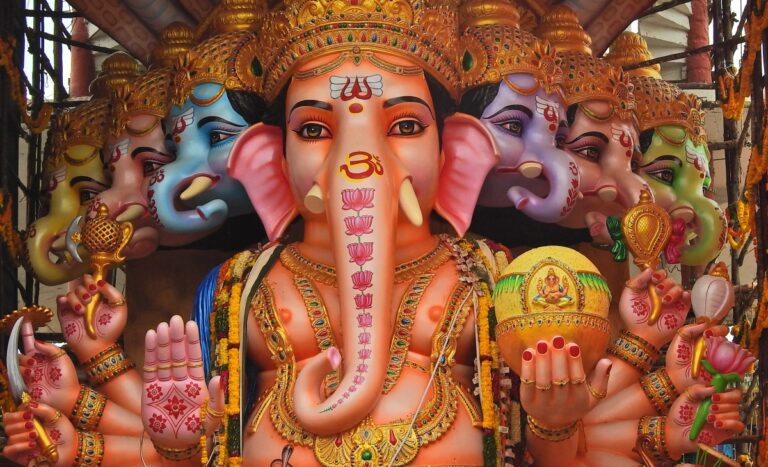 5 Places to Witness the Best Ganesh Idols in Hyderabad